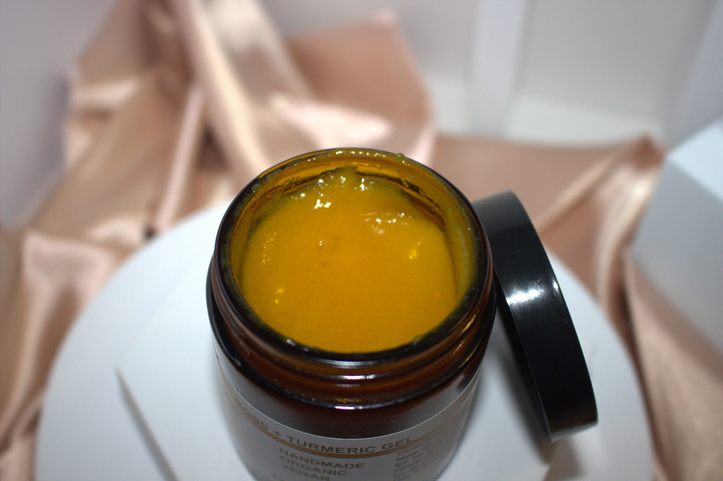 Sea moss gel+ Turmeric Mask